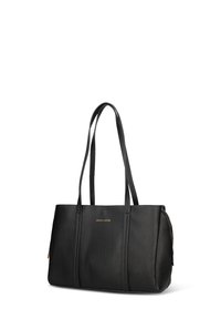 Borsa tote in pelle nera con due manici lunghi, superficie testurizzata, tasca laterale con cerniera e dettaglio con logo dorato sul davanti.