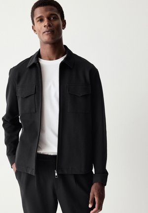 Next Kevyt takki - black