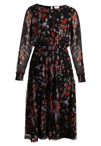 Černé květinové šaty s dlouhými rukávy, nařaseným pasem a volně splývajícím střihem. Dekorovány červenými a fialovými květy na poloprůsvitné látce.