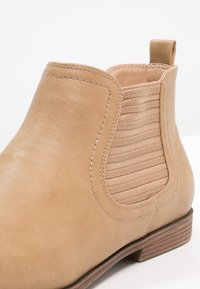Anna Field Botines bajos - brown