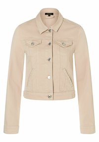 Chaqueta de mezclilla beige con cierre de botones, dos bolsillos en el pecho, bolsillos laterales y un diseño corto. Presenta un cuello con puntas y mangas largas.