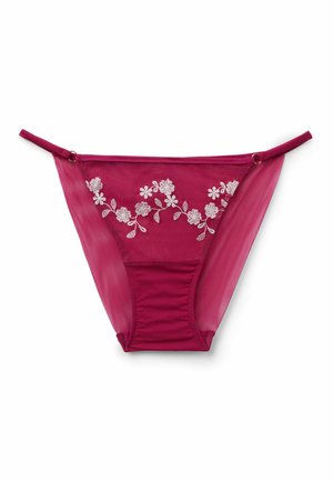 Ropa interior tipo bikini de color fucsia transparente con bordado floral blanco en la parte delantera y tiras laterales finas.