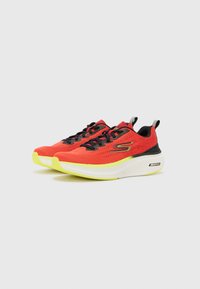 Skechers GO RUN ELEVATE 2.0 - Trainers - red/black