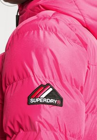 Superdry & Co Übergangsjacke - pink