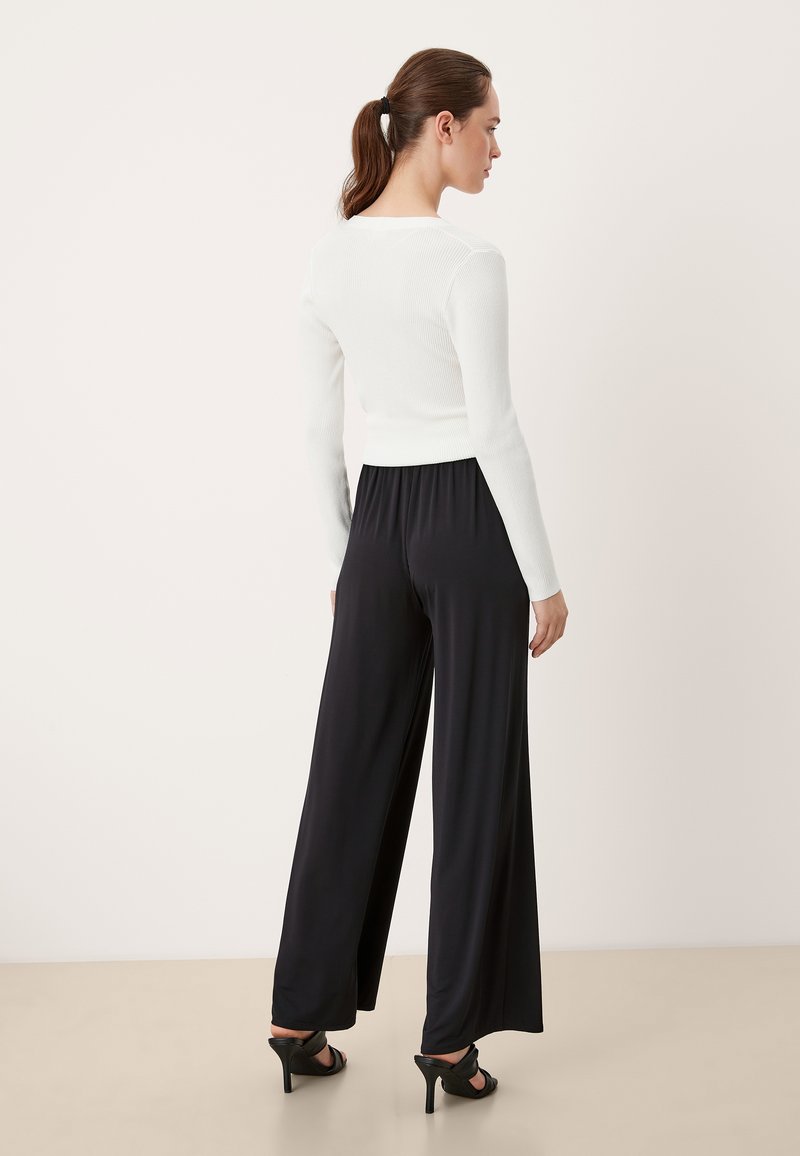 Damen Jeansröcke | s.Oliver BLACK LABEL REGULAR WIDE LEG STRETCH Stoffhose black/schwarz - JN67721 Damen Jeansröcke | s.Oliver BLACK LABEL REGULAR WIDE LEG STRETCH Stoffhose black/schwarz - JN67721