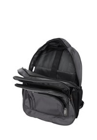 Zaino di tessuto nero con molteplici scomparti con zip, spallacci regolabili e tasche laterali in rete; l'interno presenta una fodera morbida e tasche organizzative.