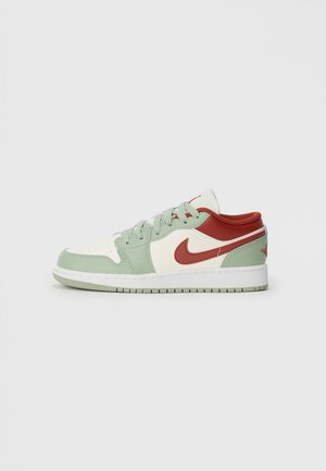 AIR JORDAN 1 UNISEX - Baskets basses - sail/jade horizon/pure platinum-coloured/summit white/redstone