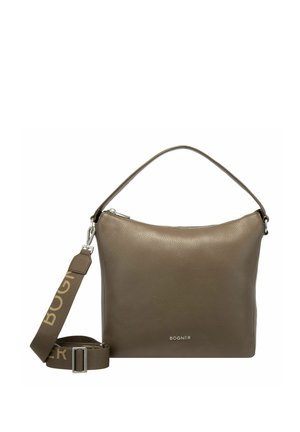 Borsa a spalla in pelle marrone con una texture liscia, chiusura a zip e tracolla rimovibile con logo. Forma compatta e rettangolare.