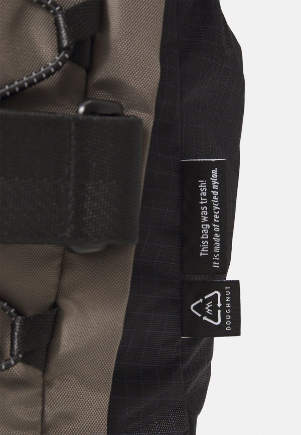 ROAMING UNISEX - Rucksack4