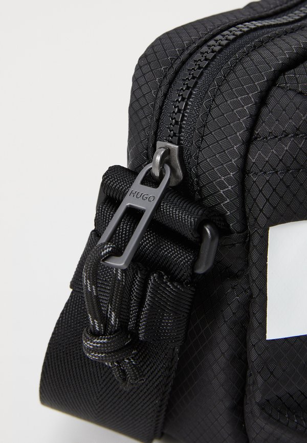 SHAUN - Cross body bag2