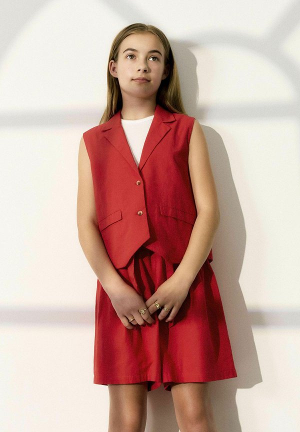 REGULAR FIT - Shorts