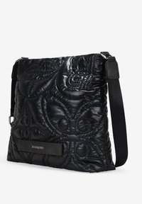 Bosanova Bandolera - black