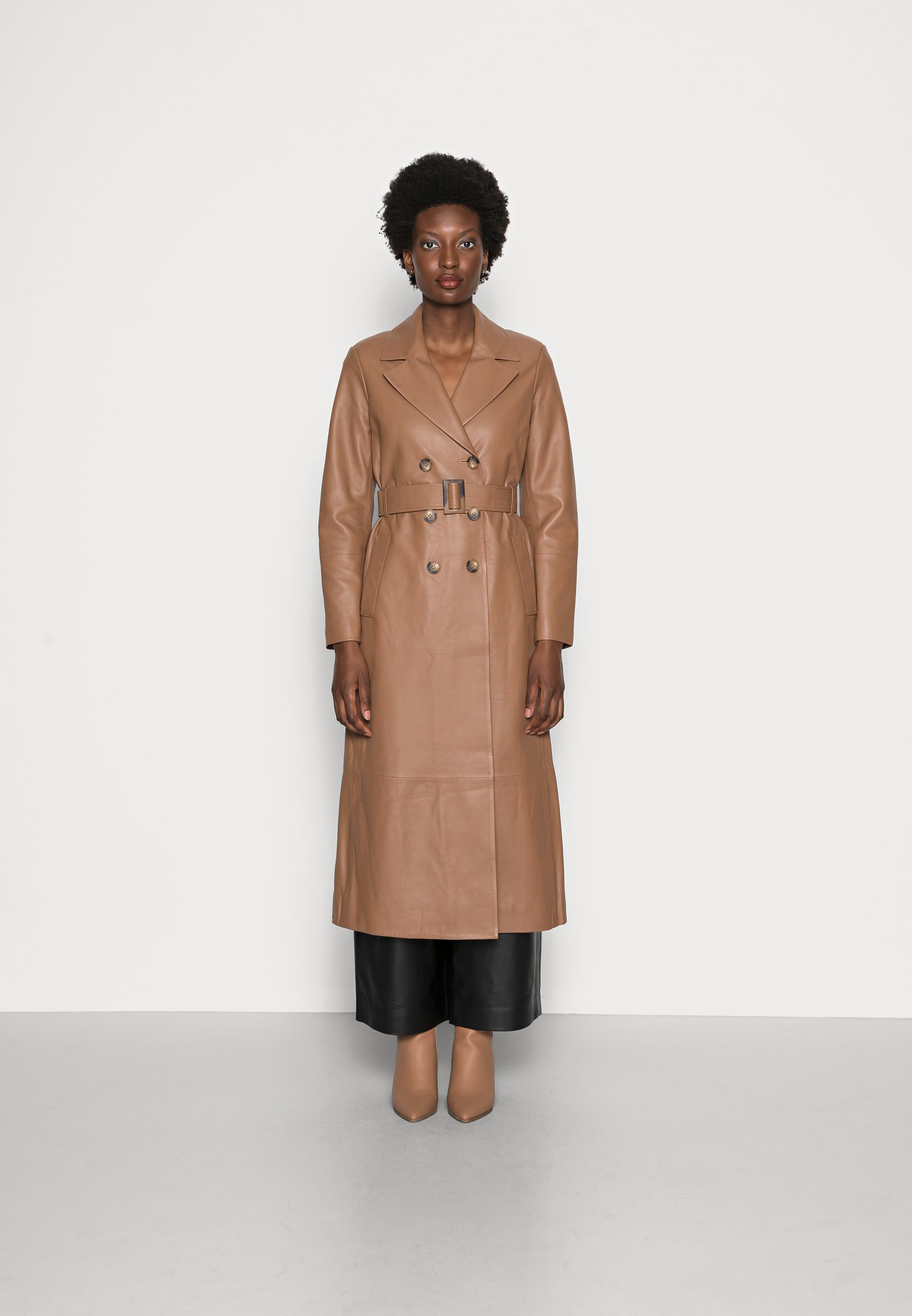 Donna LIONNE - Cappotto classico Donna LIONNE - Cappotto classico