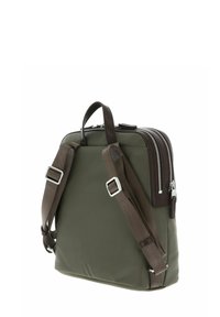 Zaino in tessuto verde con dettagli marrone scuro, doppio scomparto con zip, spallacci marroni regolabili e manico superiore per il trasporto.