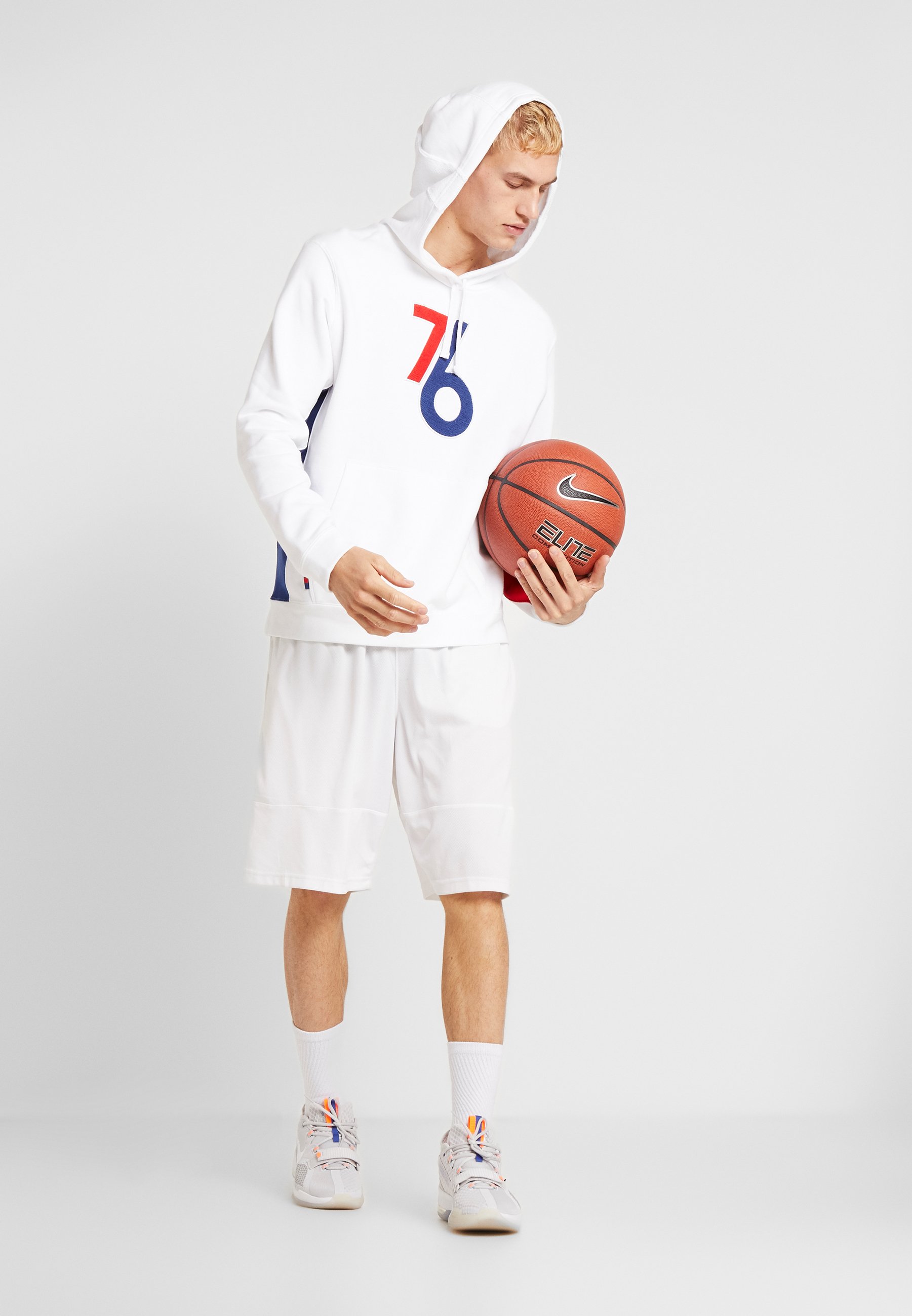 NBA COURTSIDE HOODY PHILADELPHIA 76ERS EARNED Kapuzenpullover whiterush blueuniversity red NBA COURTSIDE HOODY PHILADELPHIA 76ERS EARNED Kapuzenpullover whiterush blueuniversity red