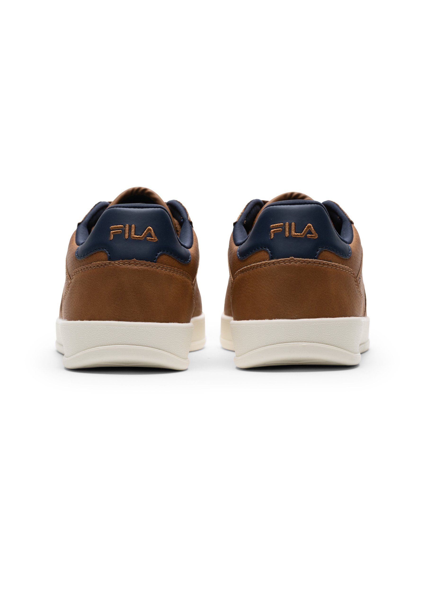 FILA 포로 스니커즈