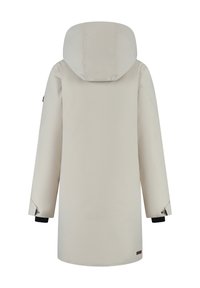 Lange beige gewatteerde winterjas met een capuchon en lange mouwen, weergegeven vanuit de achterkant op een witte achtergrond.