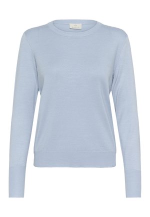 Pullover en tricot bleu clair avec un col rond, des manches longues et des poignets côtelés. Le matériau semble doux et lisse avec un design simple.