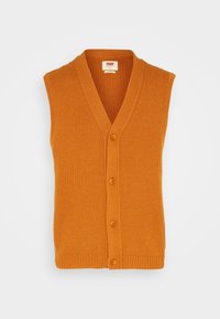 Ärmellose orangefarbene Rippstrick-Weste mit V-Ausschnitt, die fünf Knöpfe auf der Vorderseite und ein strukturiertes Strickmaterial aufweist.