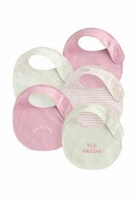 Fem babyfiltar i rosa och kräm, med mönster av hjärtan och text. Mjukt bomullsmaterial, olika designer med tryckknappsstängningar.