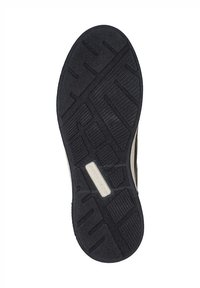 Suela de zapato de goma negra con un diseño de patrón, que presenta líneas horizontales y verticales, bordes de textura suave y una placa de logo central.