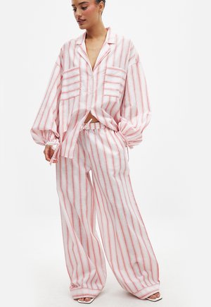 WIDE MID WAIST - Pantalon classique - pink white