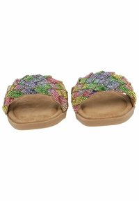 Slide-sandalen met meerkleurige strassbanden in een gevlochten patroon, een beige gevoerde voetbed en een gladde, ronde zool.