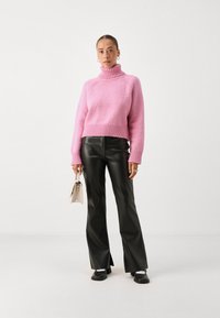 Vero Moda Petite VMMIRANDA - Pulover - fuchsia pink