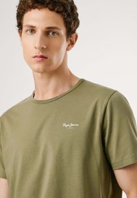 Pepe Jeans ORIGINAL - Jednoduché tričko - military green