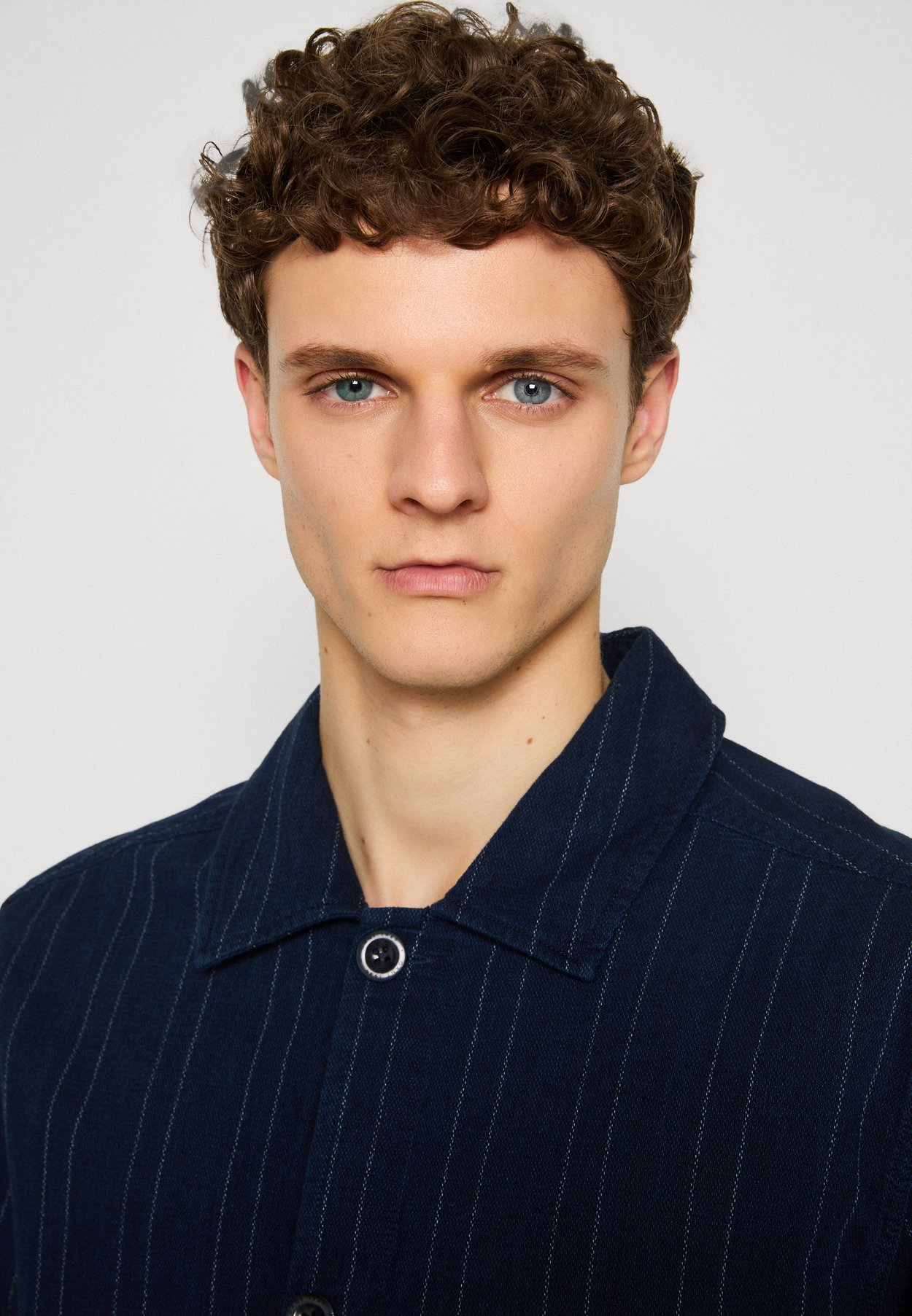 STRIPED OVERSHIRT