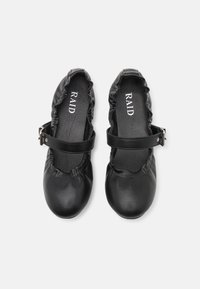 RAID LARISSA - Μπαλαρίνες με λουράκι στον αστράγαλο - black