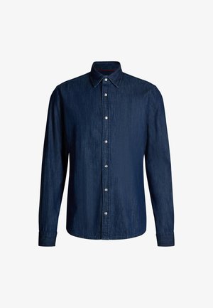 Granatowa koszula dżinsowa z klasycznym kołnierzykiem, długimi rękawami, zapięciem na guziki i srebrnymi guzikami. Gładka faktura z delikatnym połyskiem.