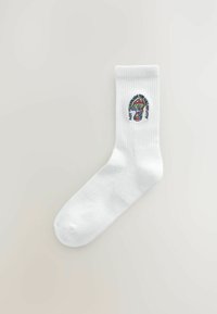Thumbnail Image 4