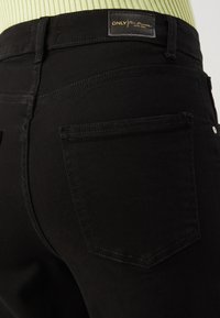 ONLY Tall ONLHOPE WIDE - Traperice opuštenog kroja - black