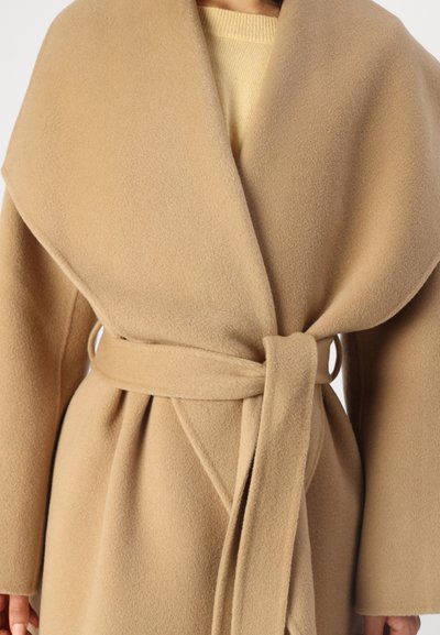 IVY OAK CARRIE ROSE - Cappotto classico - caramel
