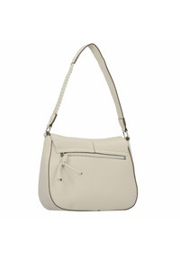 Sac à main en cuir couleur crème avec une finition texturée, une bandoulière tressée et une poche frontale zippée. Bords rehaussés de piping marron.