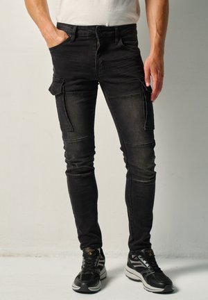 Koroshi, KOROSHI MEN'S SLIM CARGO LONG JEANS MEN'S SLIM CARGO LONG JEANS - Vaqueros slim fit - black denim