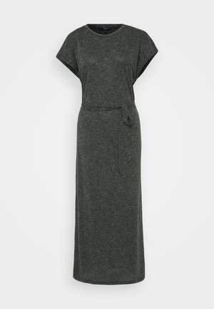 Maxi šaty v tmavě šedé barvě, vyrobené z měkkého, strukturovaného materiálu. Mají krátké rukávy, kulatý výstřih a opasek na zavázání v pase.