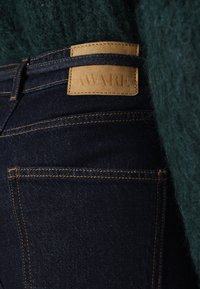 Aware MADDIE BELT WIDE  - Wide leg - dark blue denim