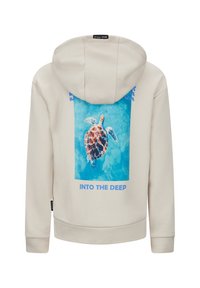 Lichtbeige hoodie met een grote schildpadafbeelding op de achterkant, met blauwe en aqua kleuren. Ribgebreide cuffs en zoom; bedrukte tekst "INTO THE DEEP."
