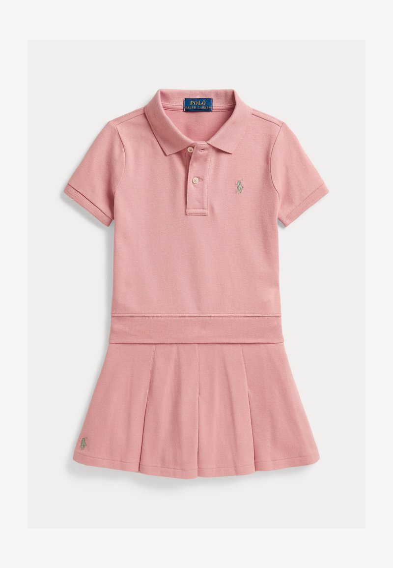 Robe polo rose pour filles avec manches courtes, patte de boutonnage à deux boutons, jupe plissée et petit logo brodé sur la poitrine et l'ourlet.