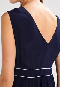 mint&berry Vapaa-ajan mekko - dark blue