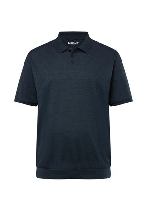 Námořnická modrá polo tričko s krátkým rukávem, tři knoflíky u límce, jemná tkanina a decentní logo podložené na hrudi.
