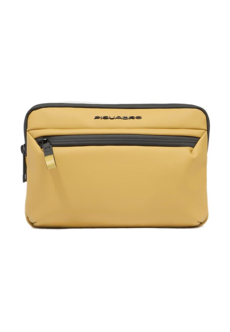 Gelbe Tasche aus synthetischem Material mit einer grauen Reißverschlusstasche. Verfügt über ein eingeprägtes Logo und eine glatte Oberfläche, rechteckige Form mit abgerundeten Ecken.