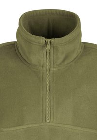 Pullover in fleece con zip in verde oliva; collo alto; chiusura frontale a metà zip; texture morbida; cuciture flatlock; design minimal.