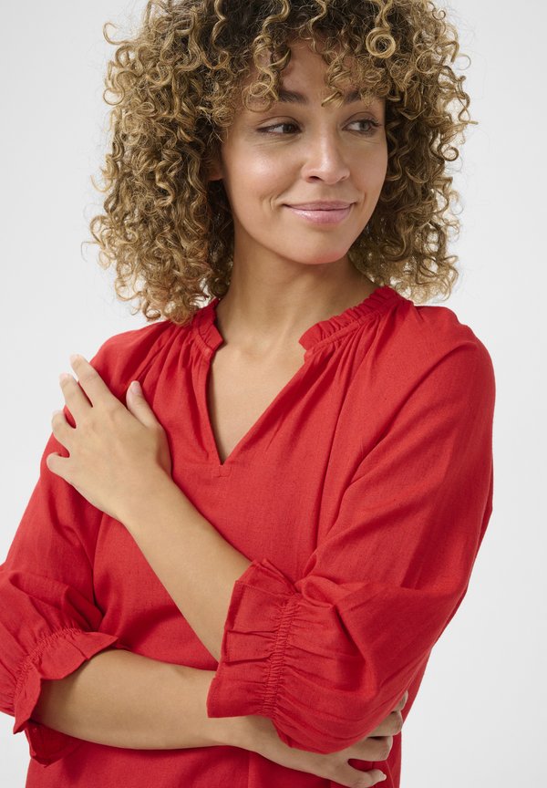 CRVENTA FRILLS - Bluse - flame scarlet