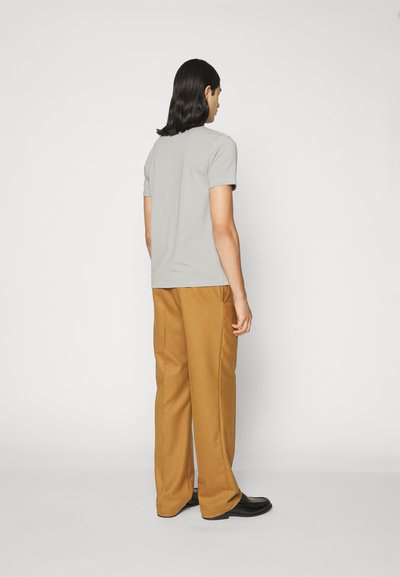 Filippa K TEE - Βασικό μπλουζάκι - feather grey