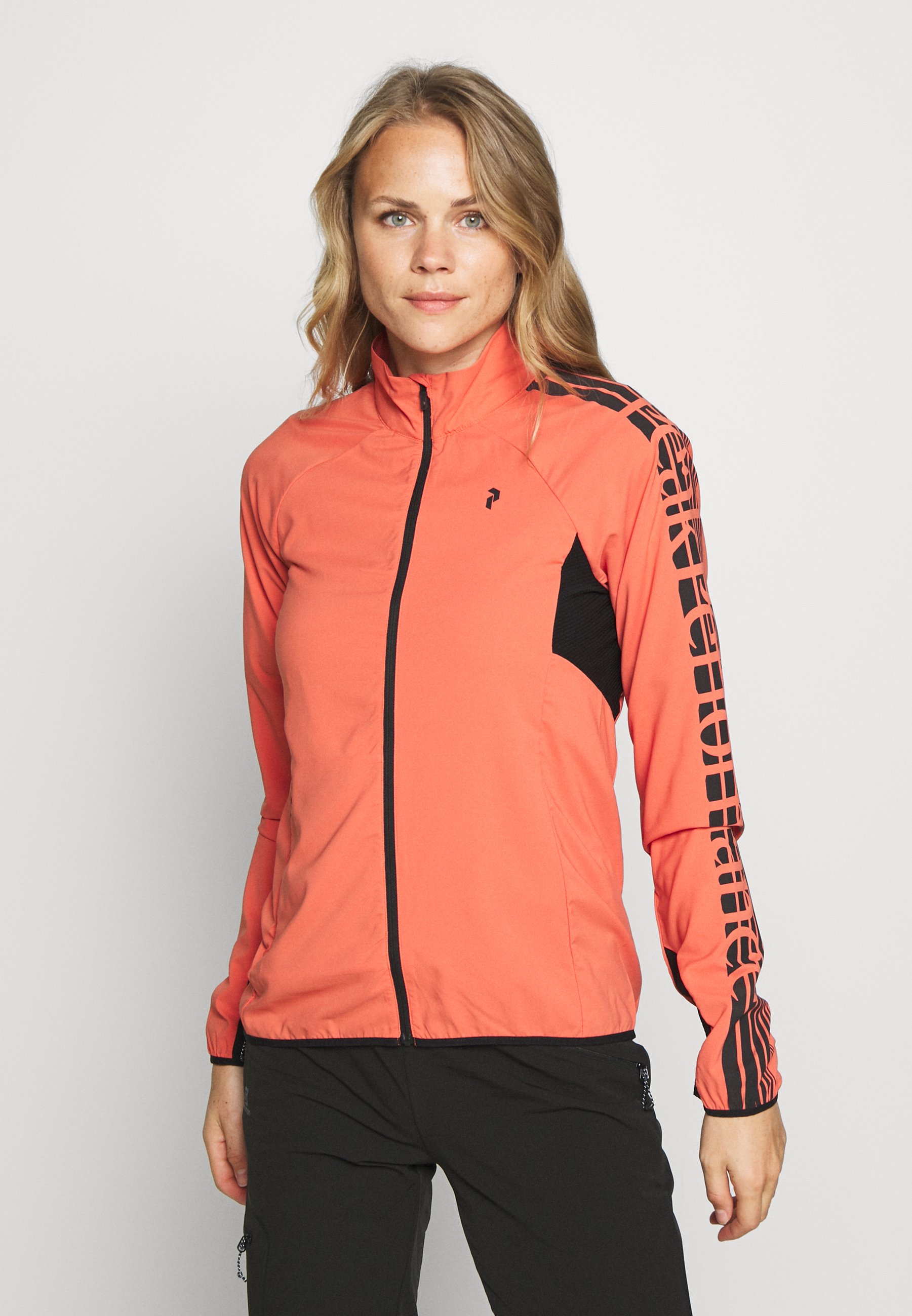 peak performance running jacket