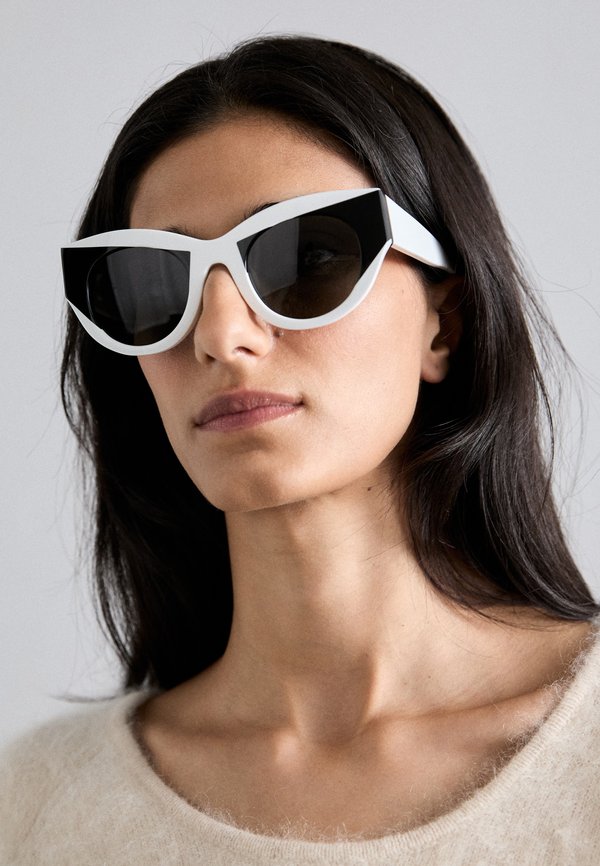 CAPTIVITY - Sunglasses4