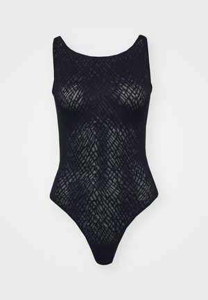 Zwarte bodysuit met een gestructureerd, patroonontwerp. Heeft brede schouderbanden en een hoge beenuitsnijding. Gemaakt van lichtgewicht materiaal.